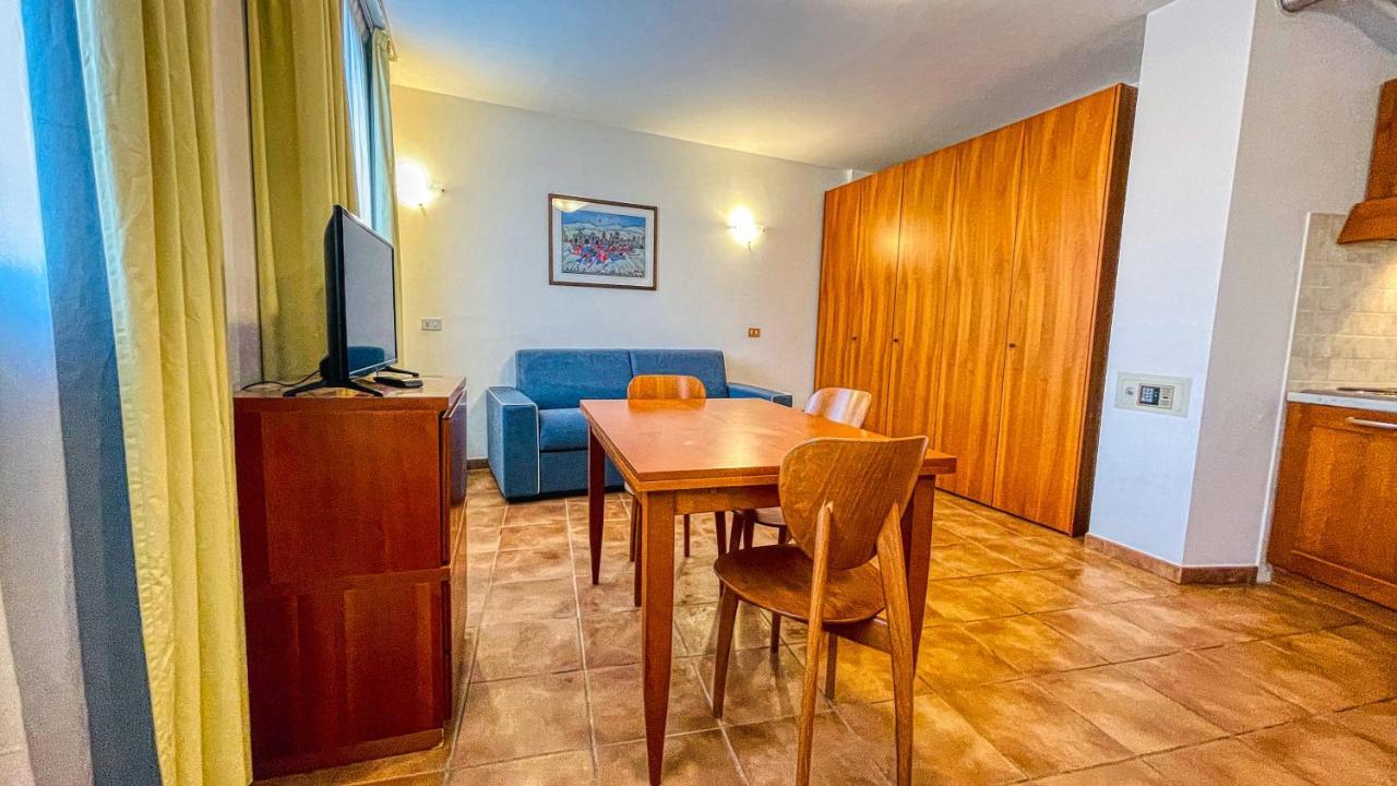 Appartamento Smith Arneis - Affitti Brevi Italia Bardonecchia Eksteriør bilde